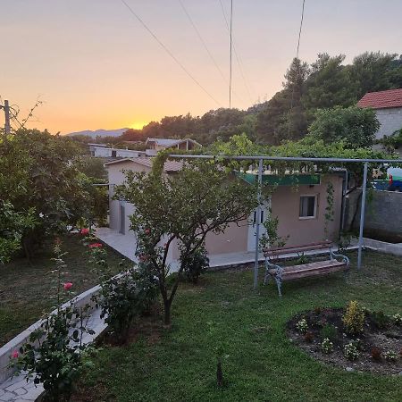 蒂瓦特伊万娜旅馆公寓 外观 照片