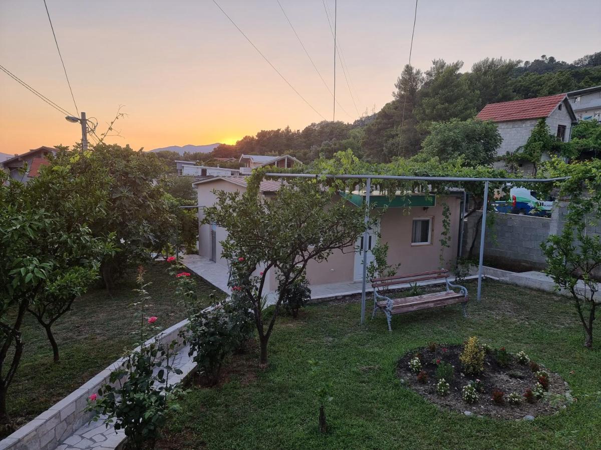蒂瓦特伊万娜旅馆公寓 外观 照片