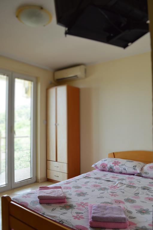 蒂瓦特伊万娜旅馆公寓 外观 照片